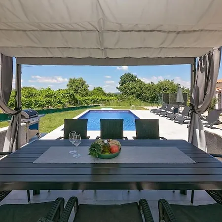 Villa Astrid